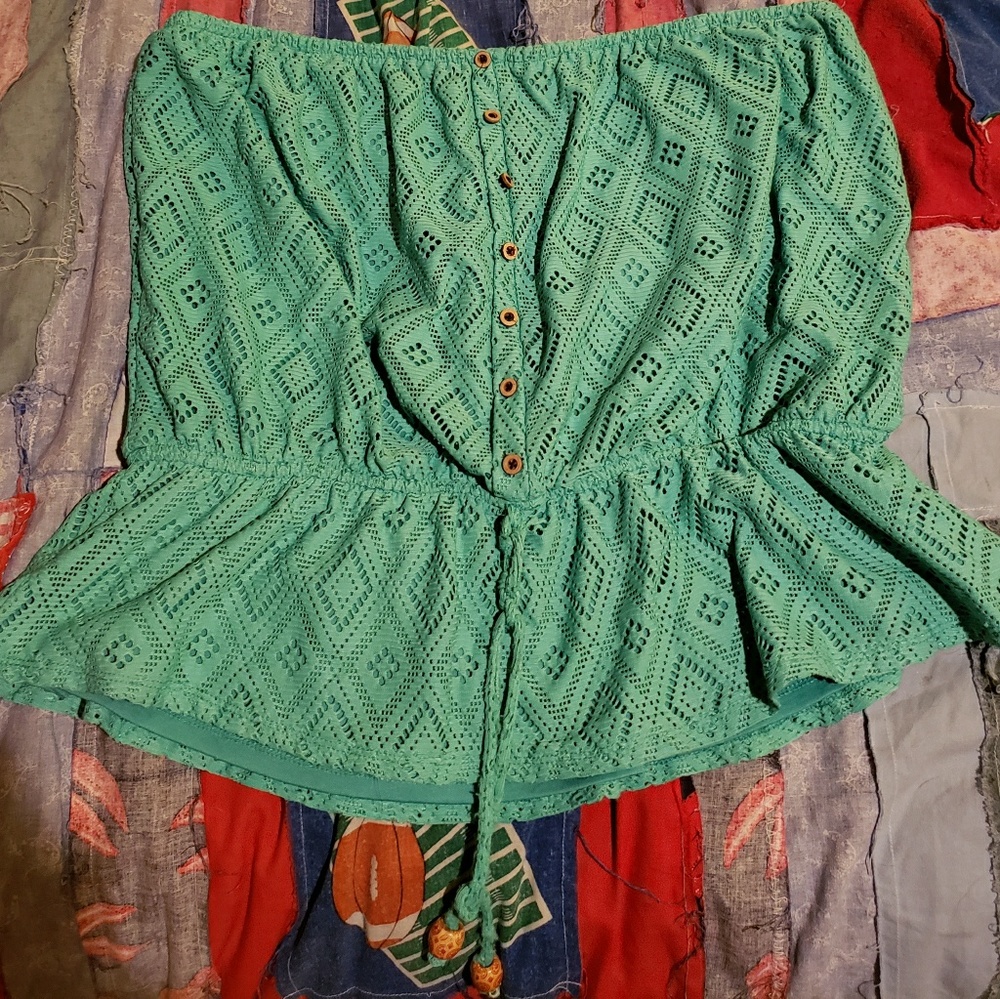 Very cute sleeveless shirt